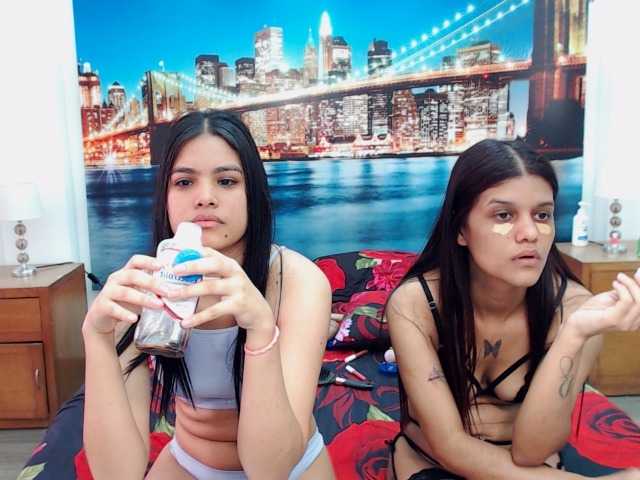 Live sex webcam photo for KendraAndMishel #290329380