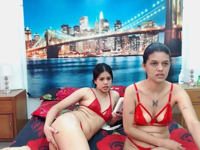 Live sex webcam photo for KendraAndMishel #290340736