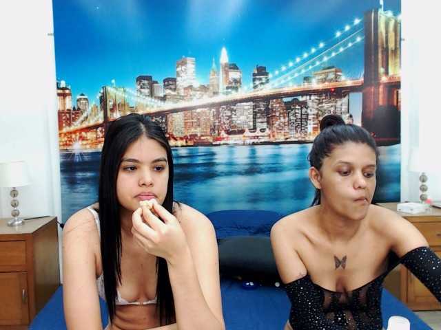 Live sex webcam photo for KendraAndMishel #290387063