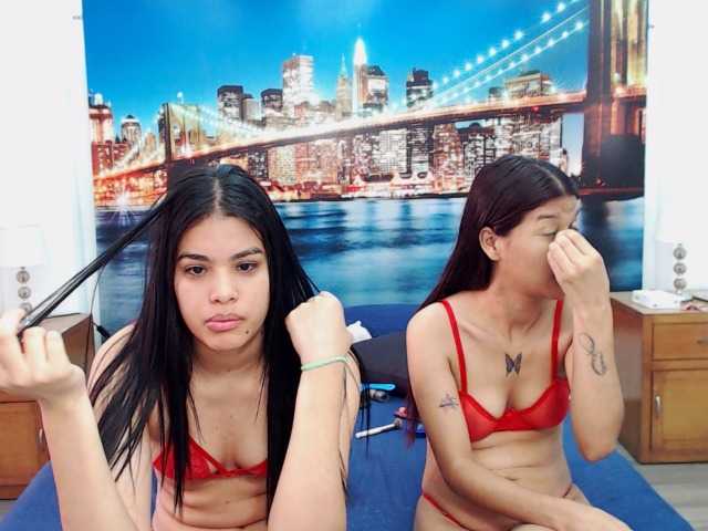 Live sex webcam photo for KendraAndMishel #290408051