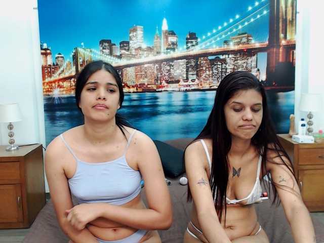 Live sex webcam photo for KendraAndMishel #290439533