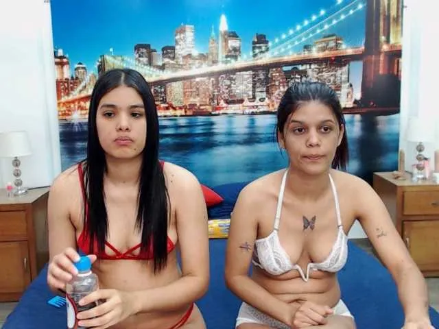 Live sex webcam photo for KendraAndMishel #290575155