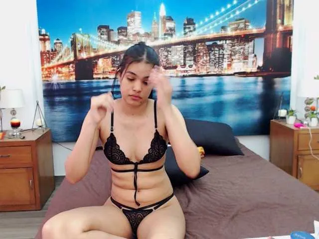 Live sex webcam photo for KendraAndMishel #290601007