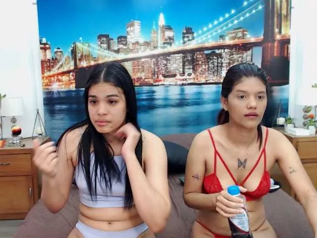 Live sex webcam photo for KendraAndMishel #290636133