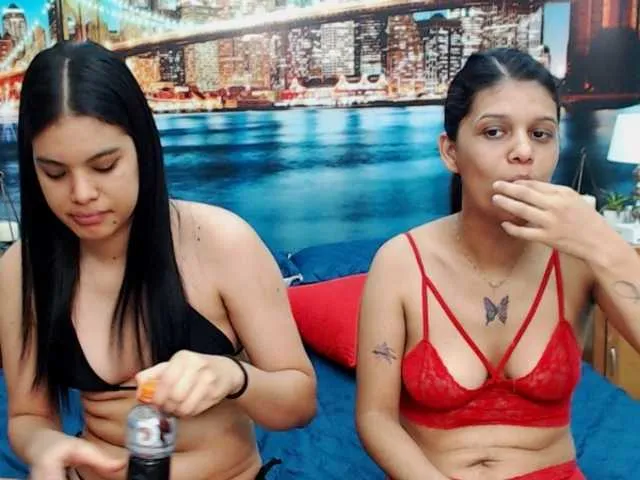 Live sex webcam photo for KendraAndMishel #290958983