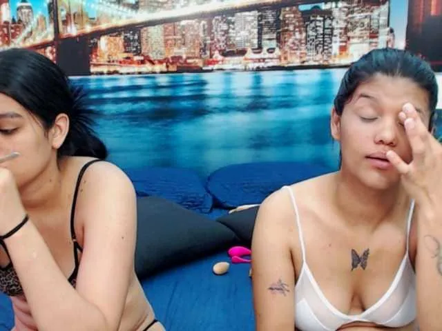 Live sex webcam photo for KendraAndMishel #291480646