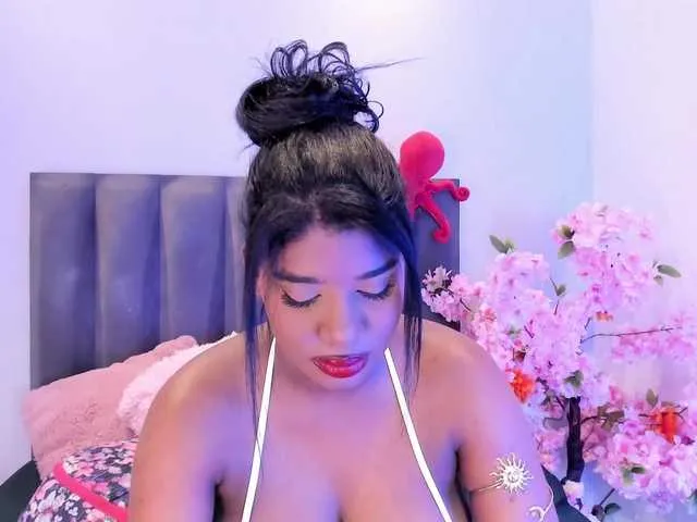 Live sex webcam photo for KendraChavezz1 #293860242