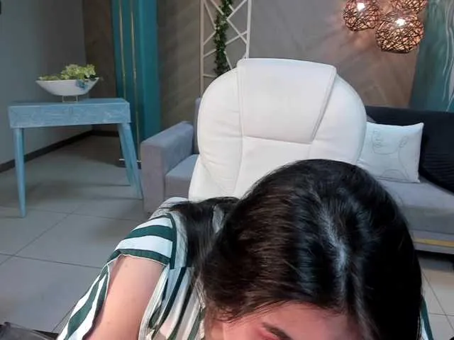 Live sex webcam photo for KendraClark #273250433