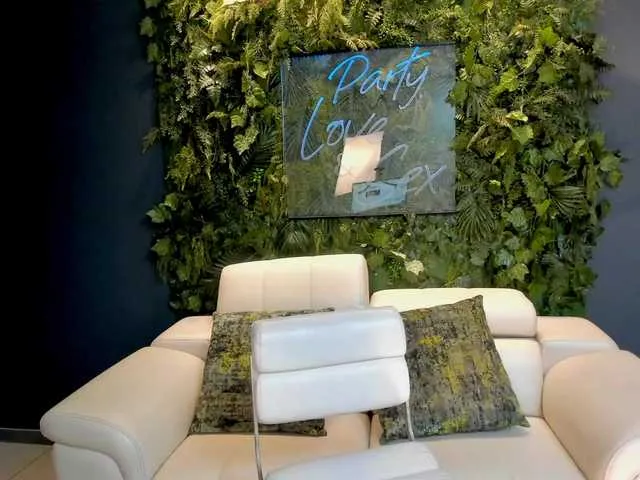 Live sex webcam photo for KendraClark #274008493