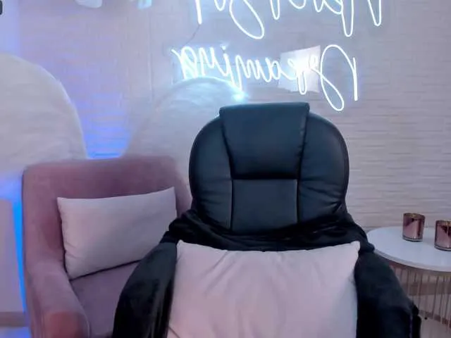 Live sex webcam photo for KendraClark #276182817