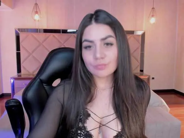 Live sex webcam photo for KendraClark #276542799