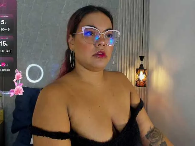 Live sex webcam photo for KendraCurvy #277797619
