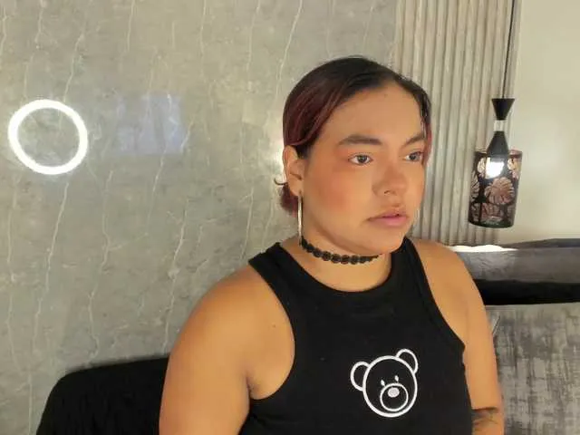 Live sex webcam photo for KendraCurvy #277817175