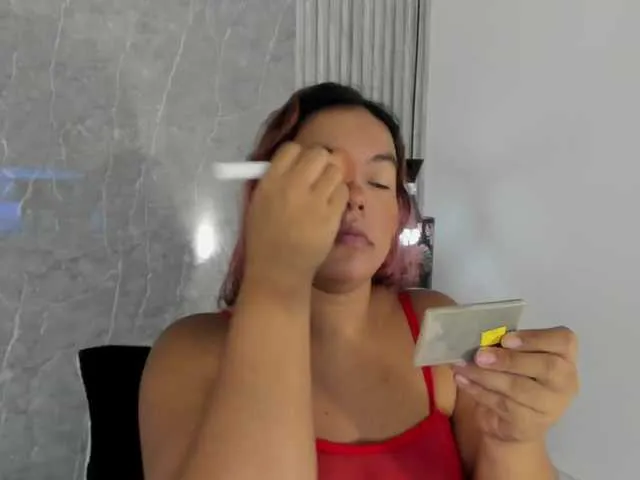 Live sex webcam photo for KendraCurvy #277906300