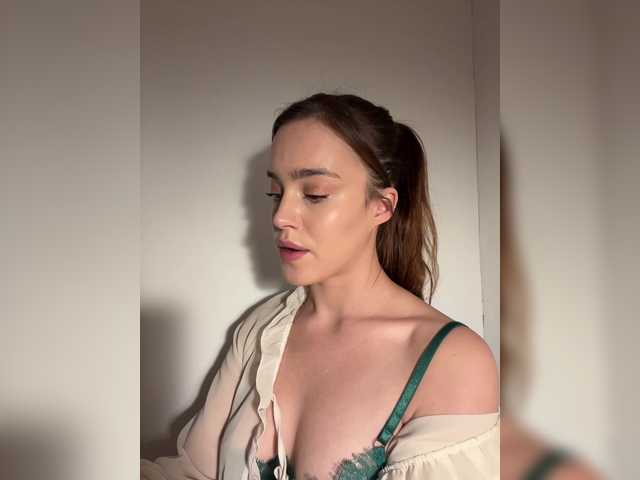 Live sex webcam photo for Kendrali #292215738