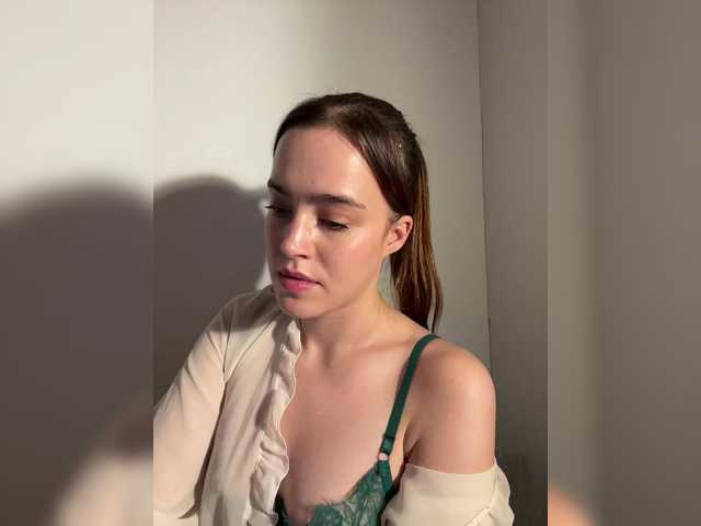 Live sex webcam photo for Kendrali #292291358