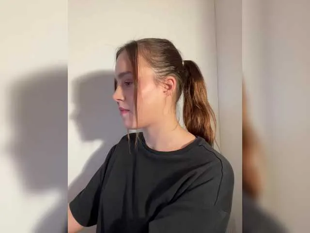 Live sex webcam photo for Kendrali #292330977