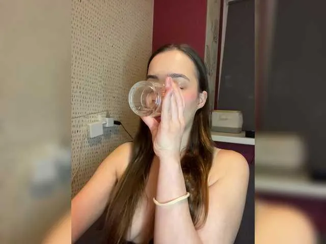Live sex webcam photo for Kendrali #293142576