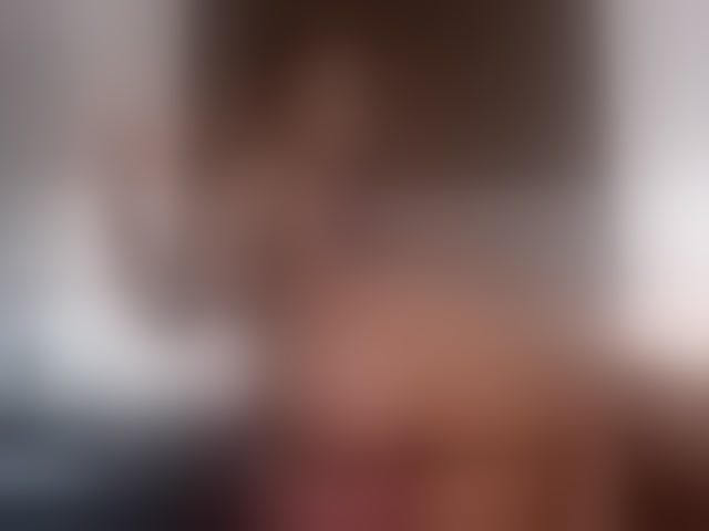 Live sex webcam photo for KenndraRose #294208187
