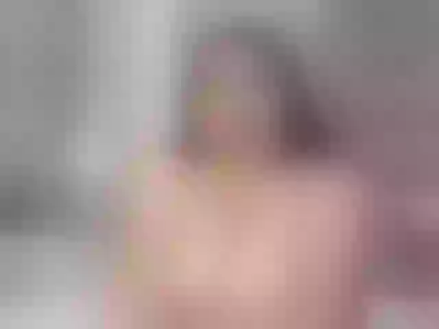 Live sex webcam photo for Kenndraa1 #272401063