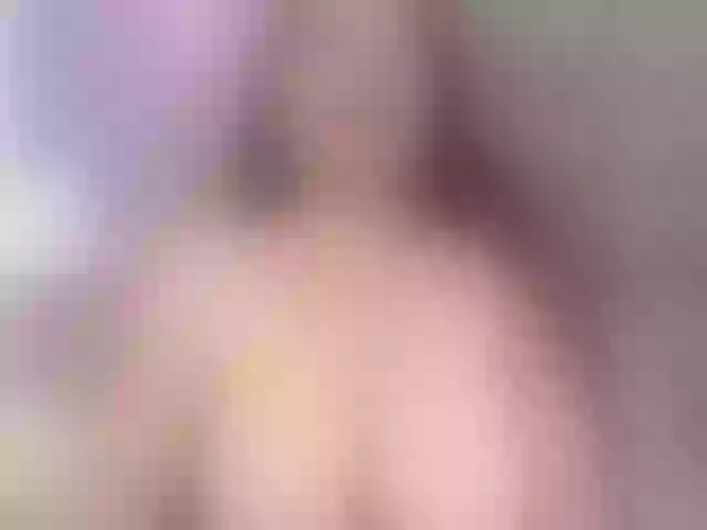 Live sex webcam photo for Kenndraa1 #272888811