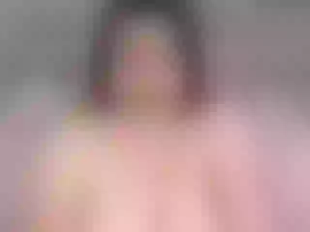 Live sex webcam photo for Kenndraa1 #272944686