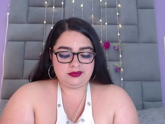 Live sex webcam photo for Kenndraa1 #274463269