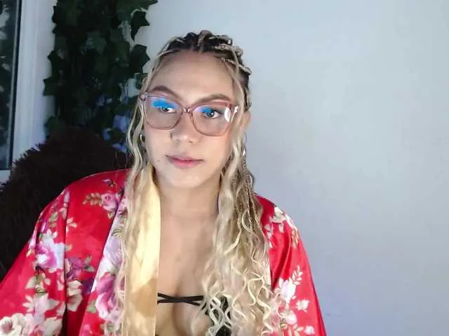 Live sex webcam photo for Kennygrace #276574672