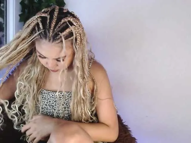 Live sex webcam photo for Kennygrace #276582666