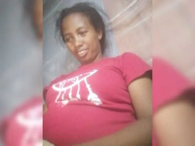 Live sex webcam photo for Kentia1 #276419193