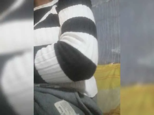 Live sex webcam photo for Kentia1 #276426016