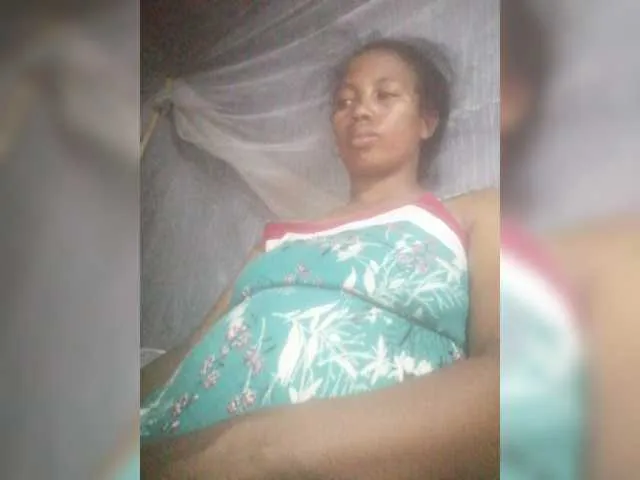 Live sex webcam photo for Kentia1 #276565829