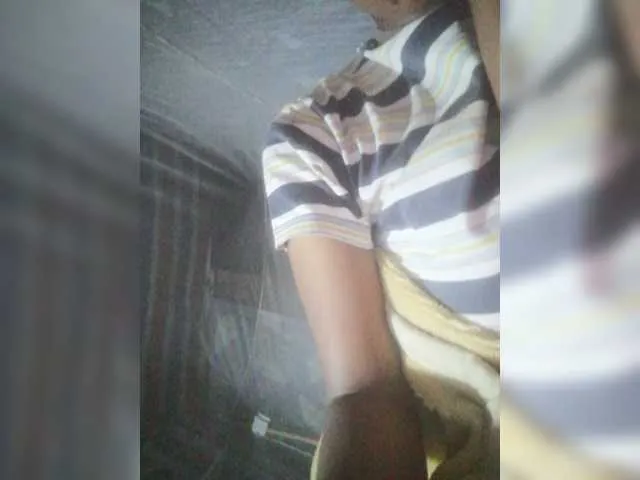 Live sex webcam photo for Kentia1 #276609719