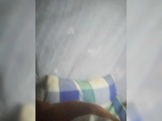 Live sex webcam photo for Kentia1 #276690977