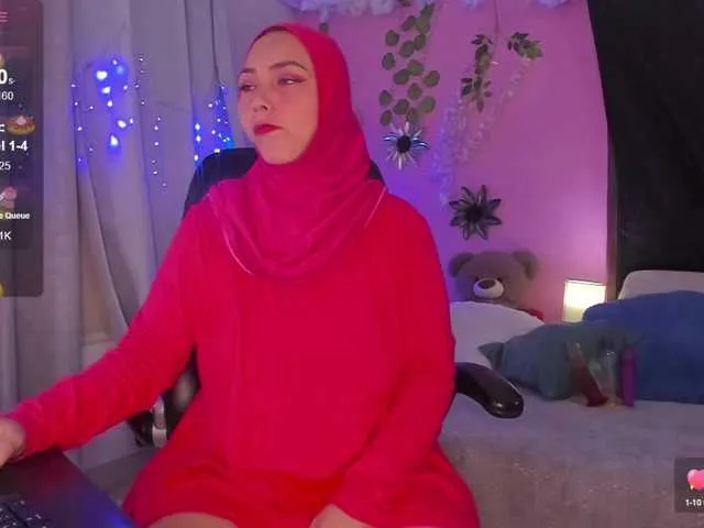 Live sex webcam photo for KenzaFadel #288084065