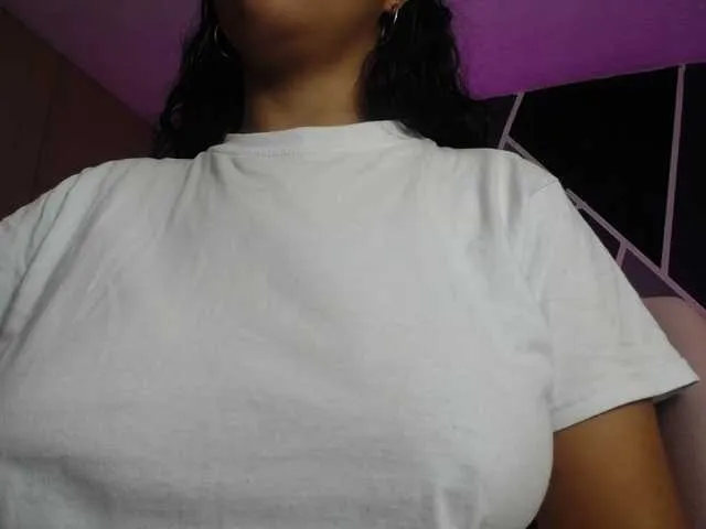 Live sex webcam photo for Kenzie-lov3 #290143912