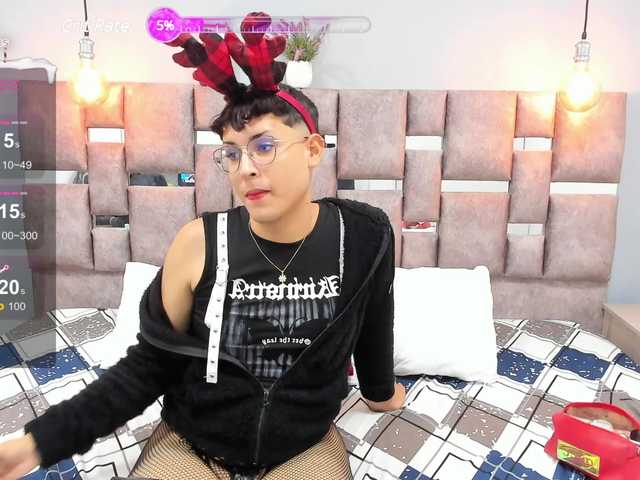 Live sex webcam photo for Kenziie #276999112