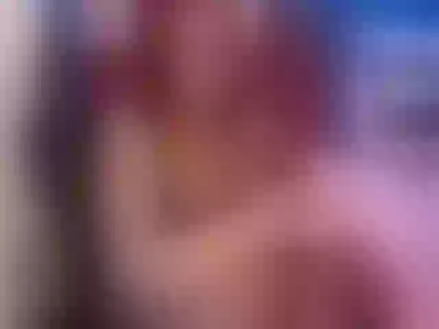 Live sex webcam photo for KenzyStone #277311015