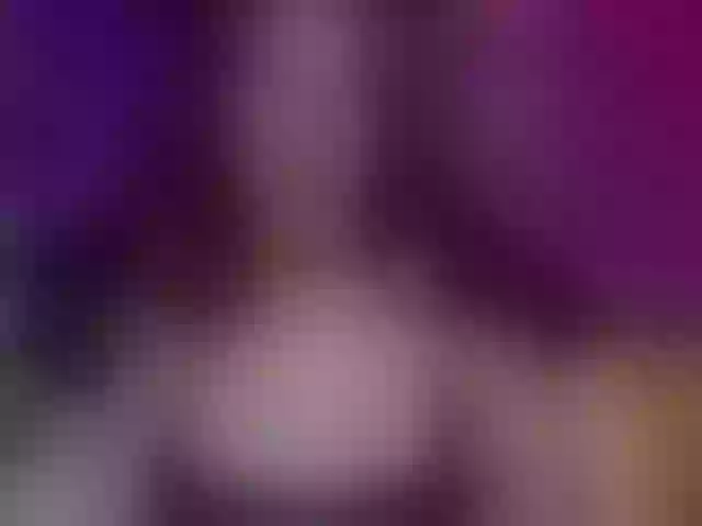 Live sex webcam photo for KerryDi #278083206