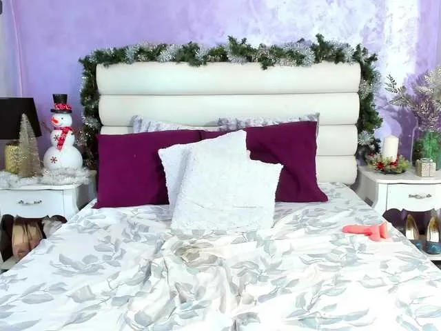 Live sex webcam photo for KessyJo #276961356