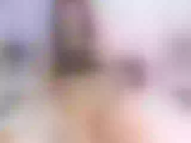 Live sex webcam photo for KessyJoo #277303437