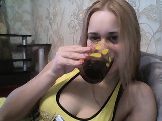 Live sex webcam photo for KetrinAzalea #192028568