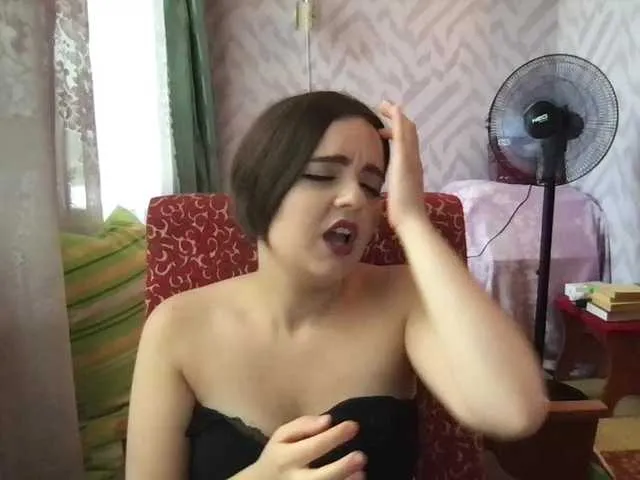 Live sex webcam photo for KetrinW #275670049