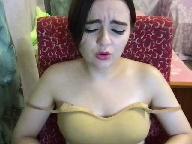 Live sex webcam photo for KetrinW #276089967