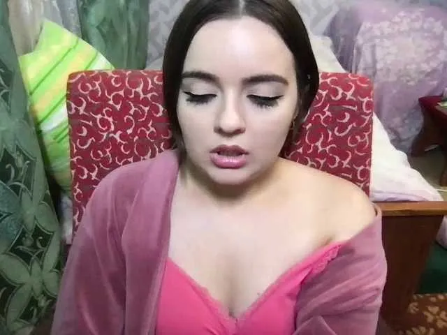 Live sex webcam photo for KetrinW #276503359