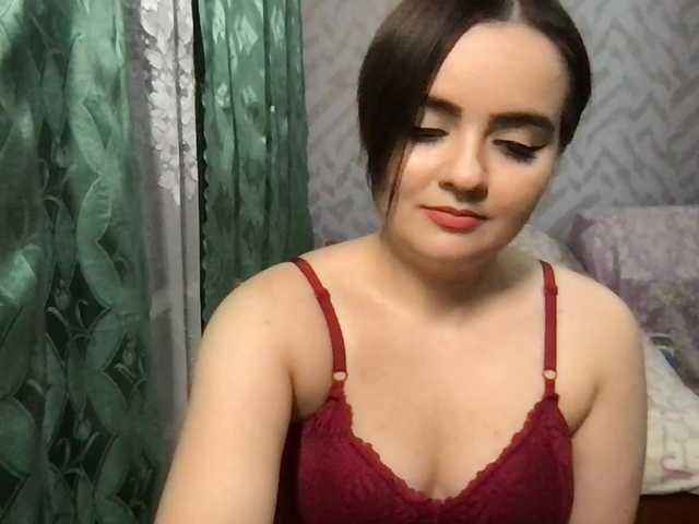 Live sex webcam photo for KetrinW #292083682