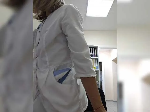 Live sex webcam photo for Kettihoff #288119173