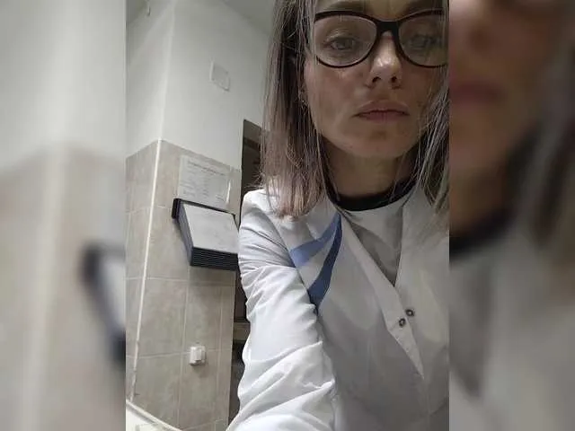 Live sex webcam photo for Kettihoff #288936718