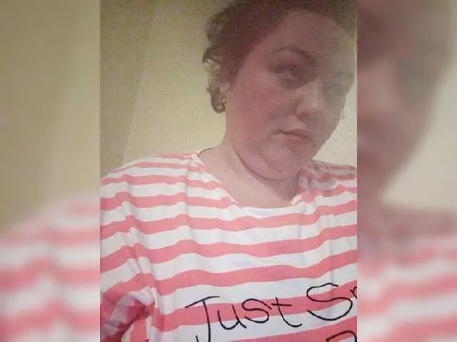 Live sex webcam photo for Kettttiiiii #275677955