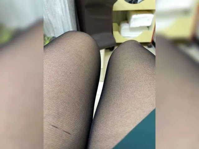 Live sex webcam photo for KettyPretty25 #271978600